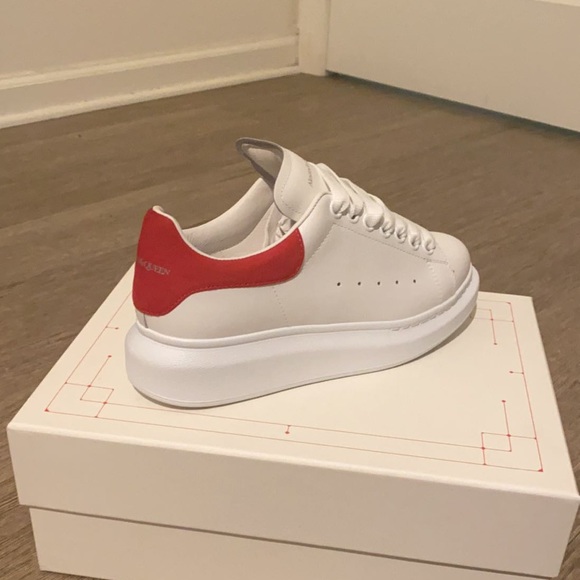 Shoes - Picture 3 of 4